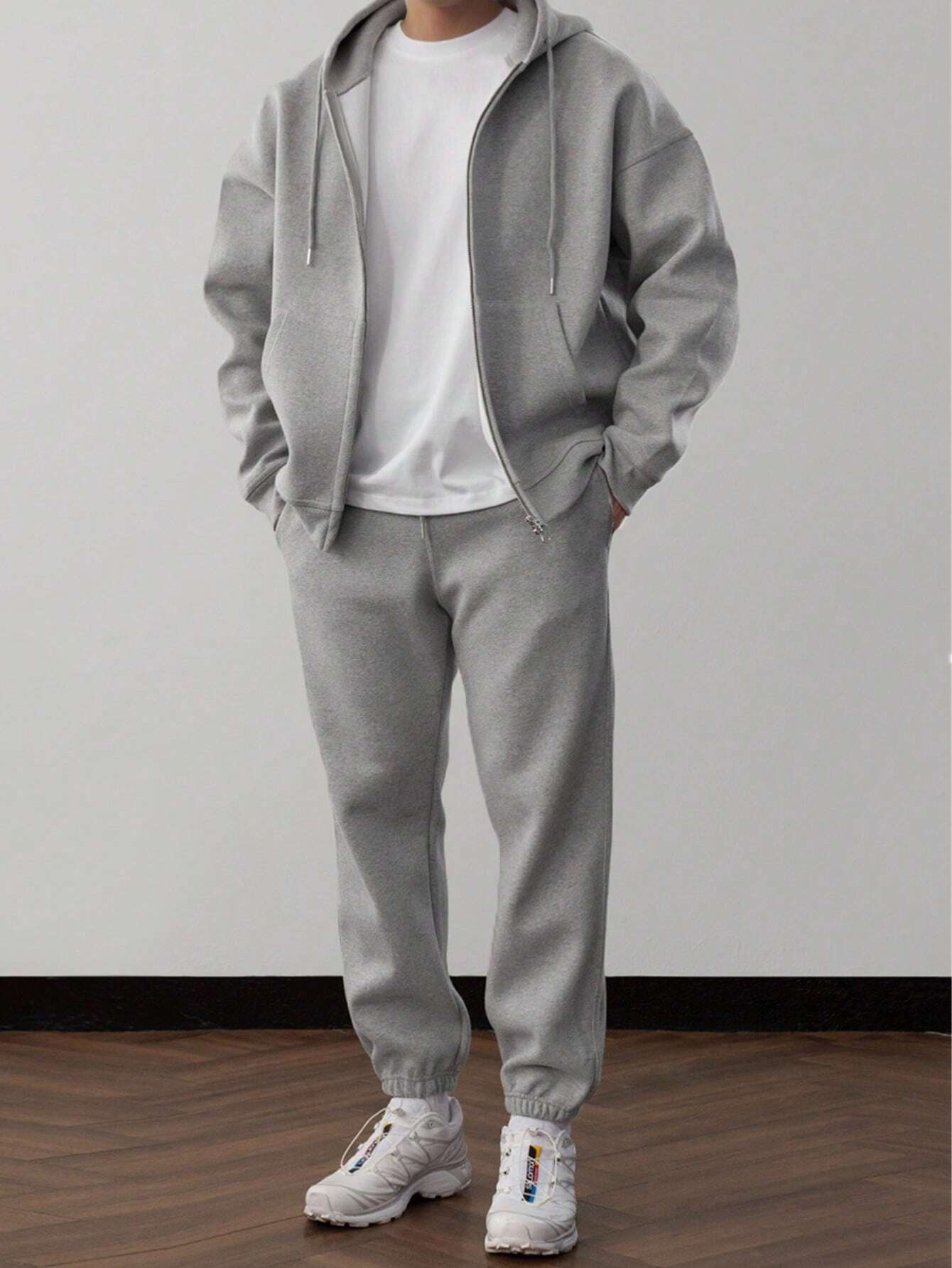 Completo da jogging con felpa da uomo con zip - Image 3