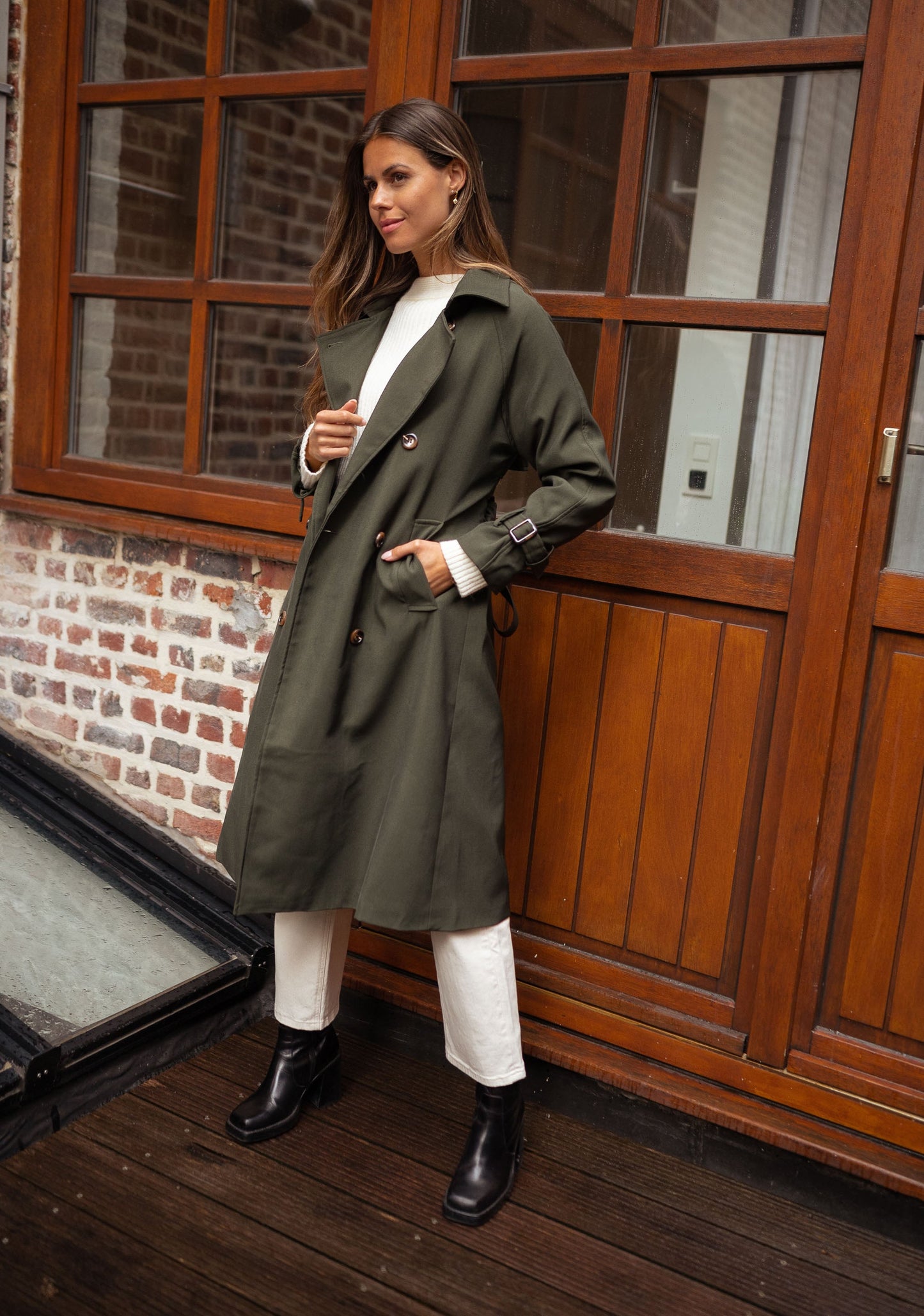 Trench doppiopetto da donna - Image 7
