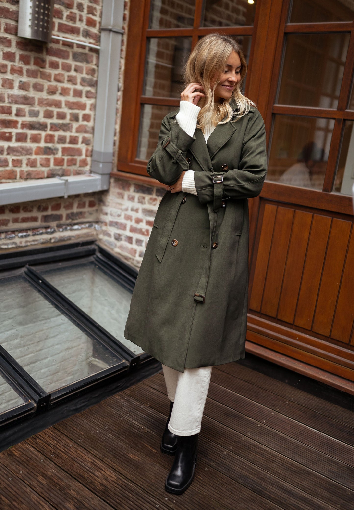 Trench doppiopetto da donna - Image 11