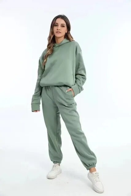Completo Felpa con Cappuccio e Pantaloni da Donna - Image 1