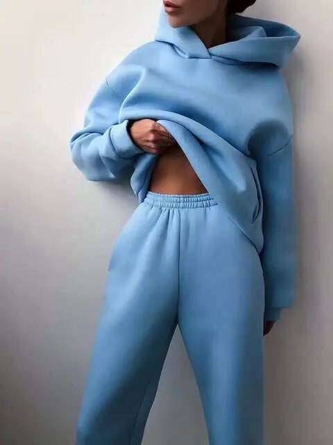 Completo Felpa con Cappuccio e Pantaloni da Donna - Image 12