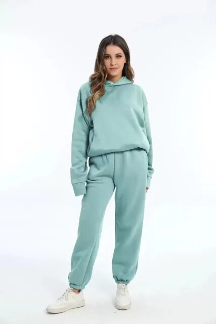 Completo Felpa con Cappuccio e Pantaloni da Donna - Image 3