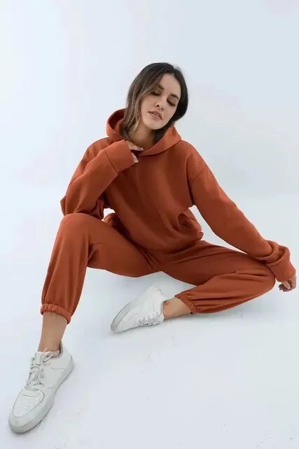 Completo Felpa con Cappuccio e Pantaloni da Donna - Image 7