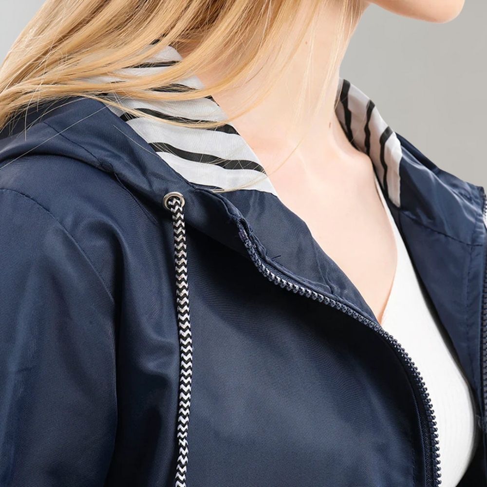 Cappotto da donna con cappuccio e zip - Image 2