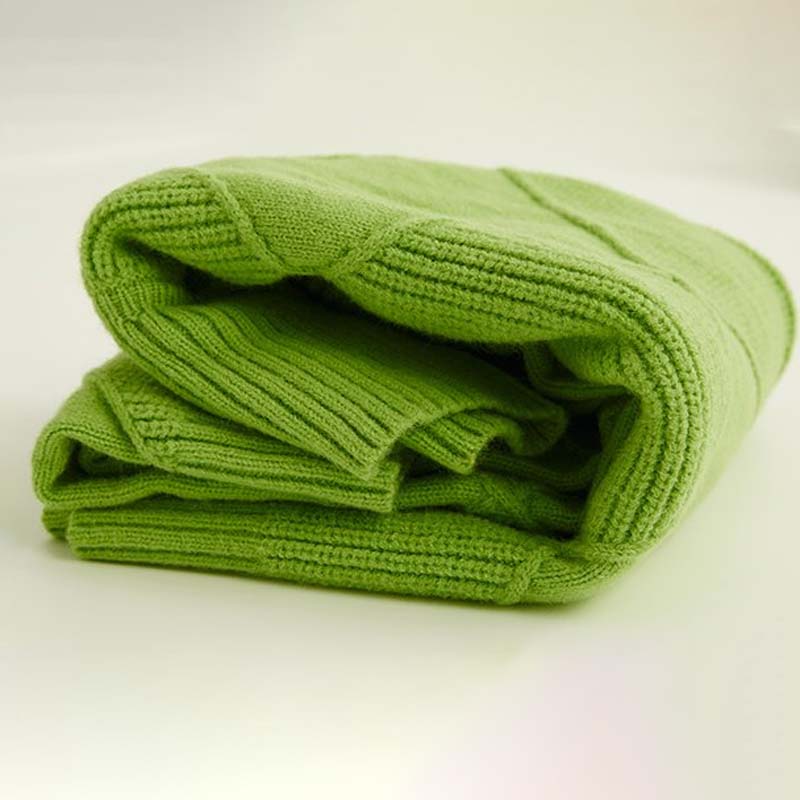 Maglione da Donna a Collo Alto con Motivo a Diamanti - Image 5