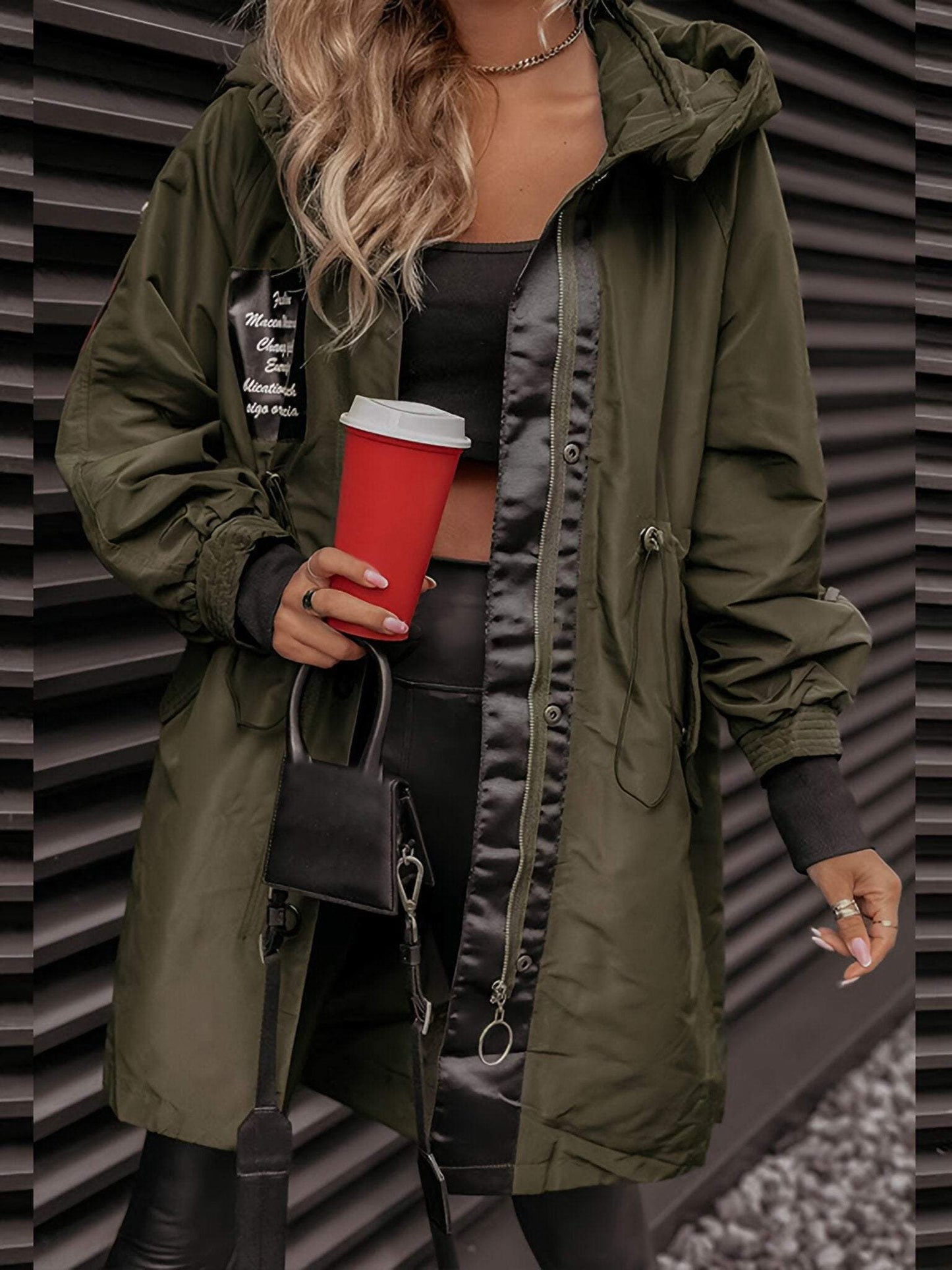 Cappotto Lungo con Cappuccio da Donna - Image 1