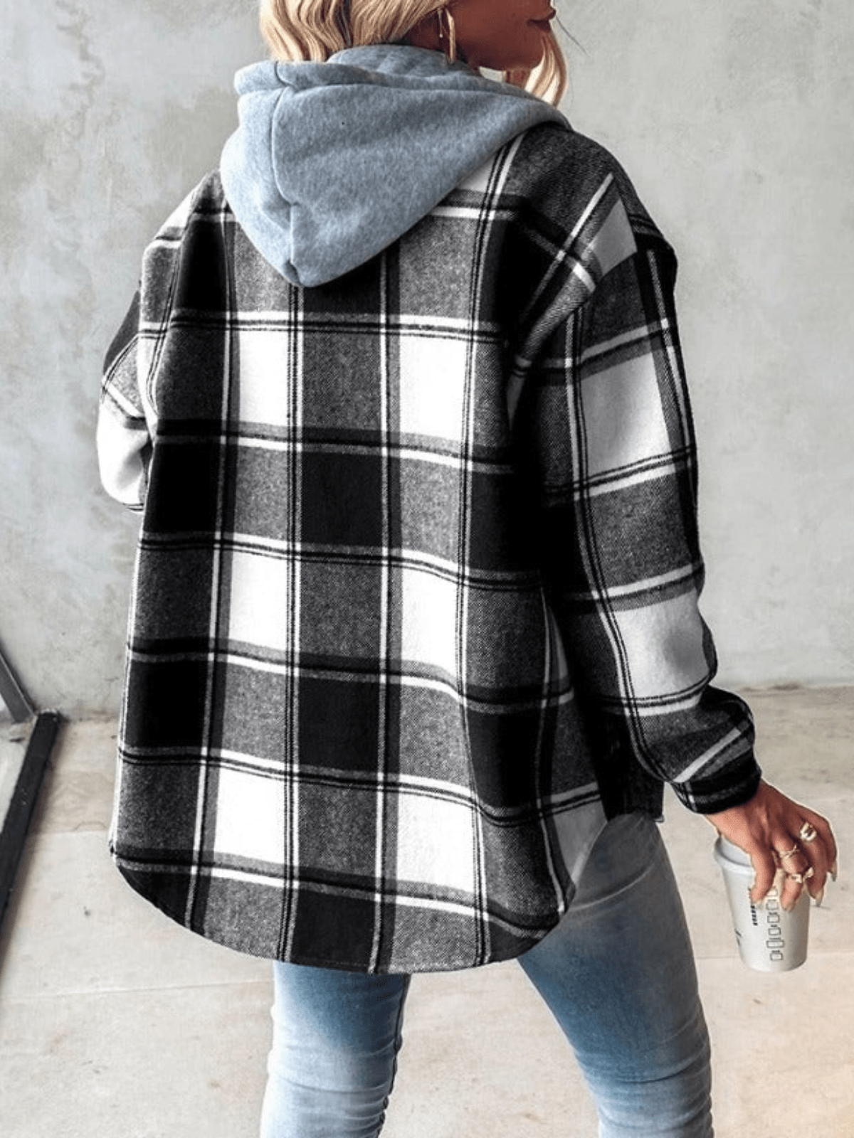 Giacca a quadri da donna con cappuccio - Image 4