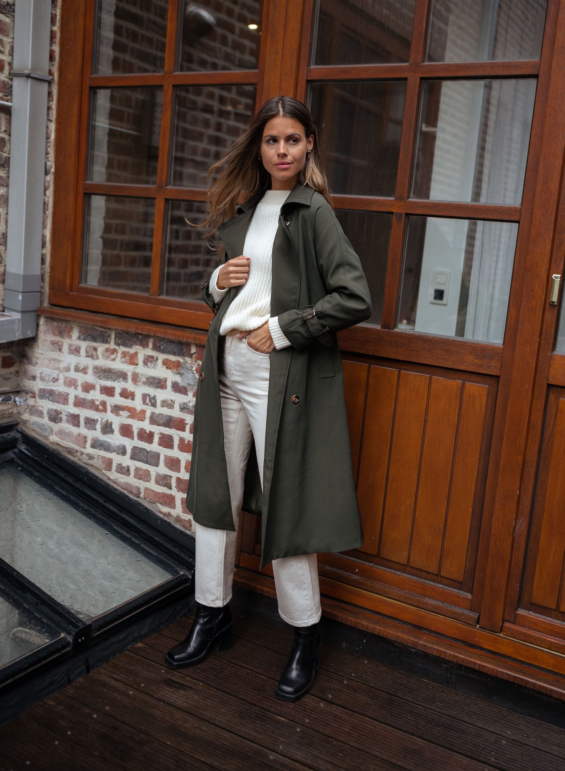 Trench doppiopetto da donna - Image 13